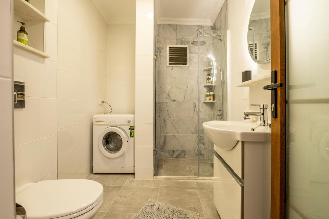 Spacious And Comfy 2Br In The Heart Of Cihangir Daire İstanbul Dış mekan fotoğraf